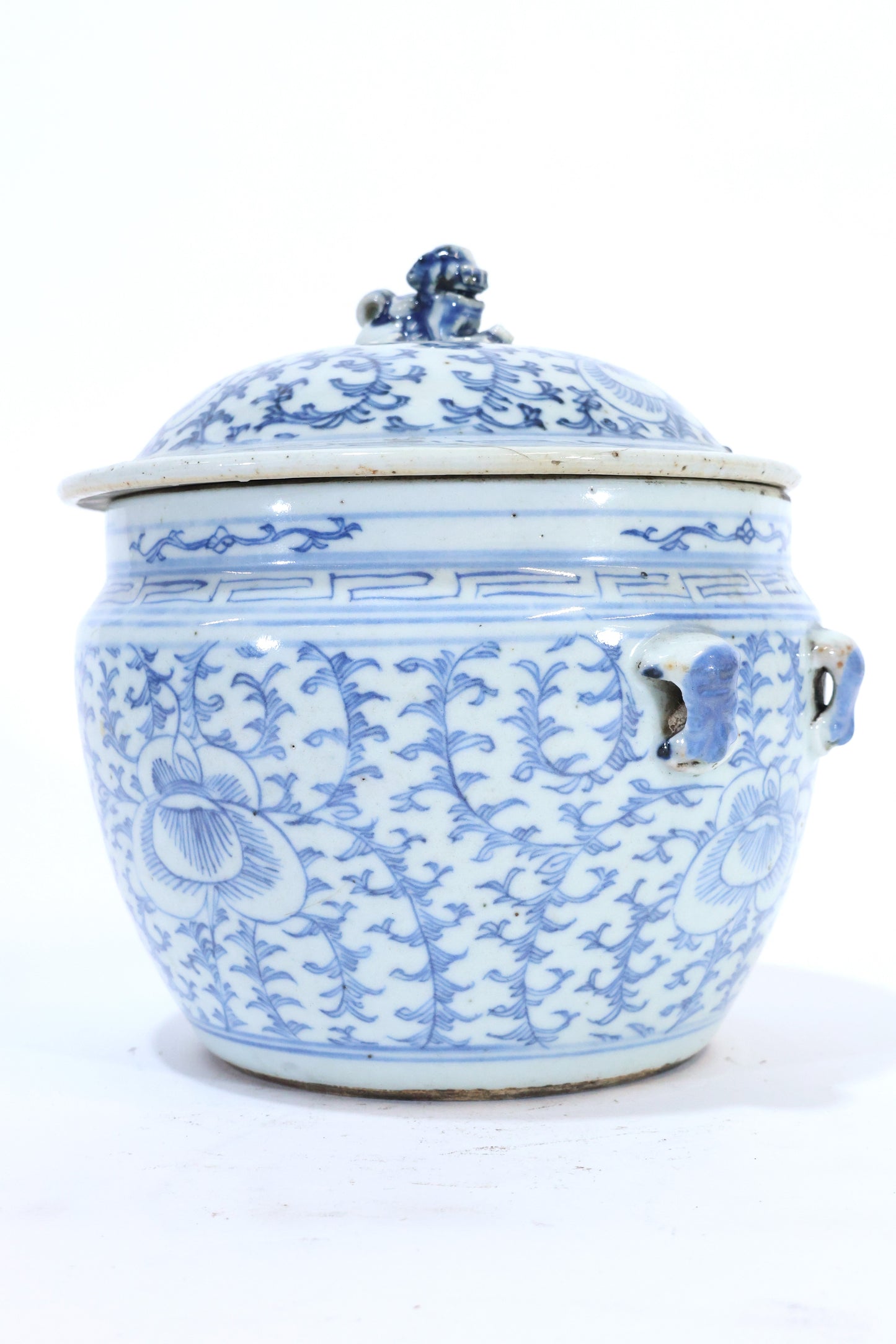 19th C. Chinese Blue and White Covered Jar with Fu Lion Finial