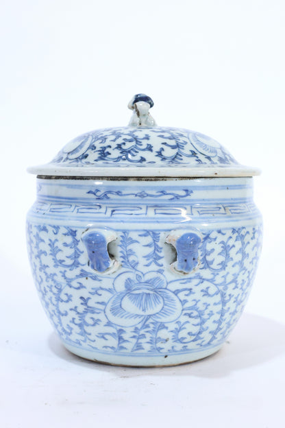 19th C. Chinese Blue and White Covered Jar with Fu Lion Finial